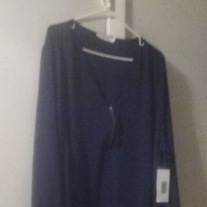 Plus size woman zipper v neck blouse